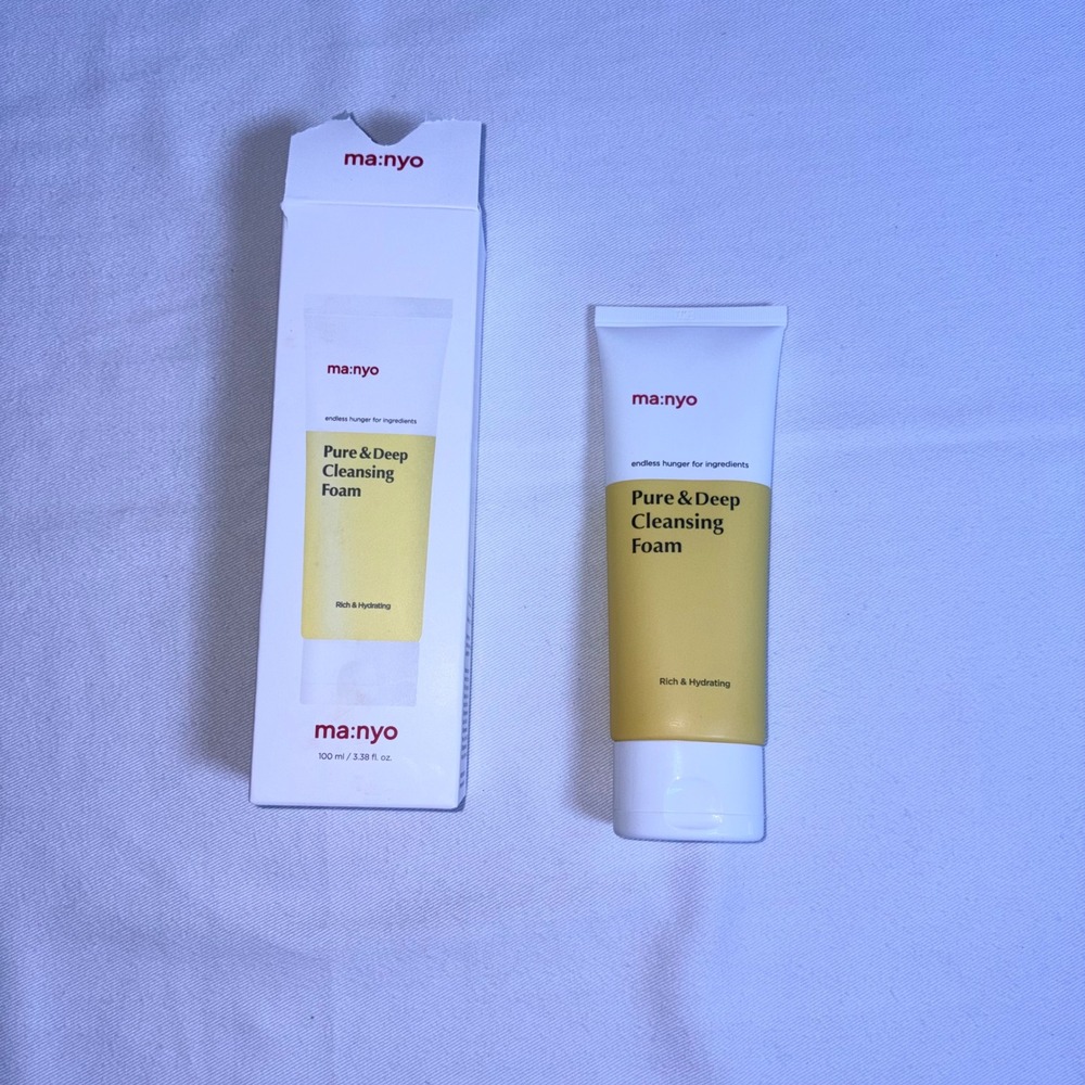 Ma:nyo Pure & Deep Cleansing Foam 100ml White New Damaged Box Hydrating Vegan